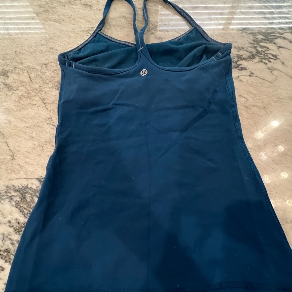 Lululemon Athletica power y tank like new sz 4